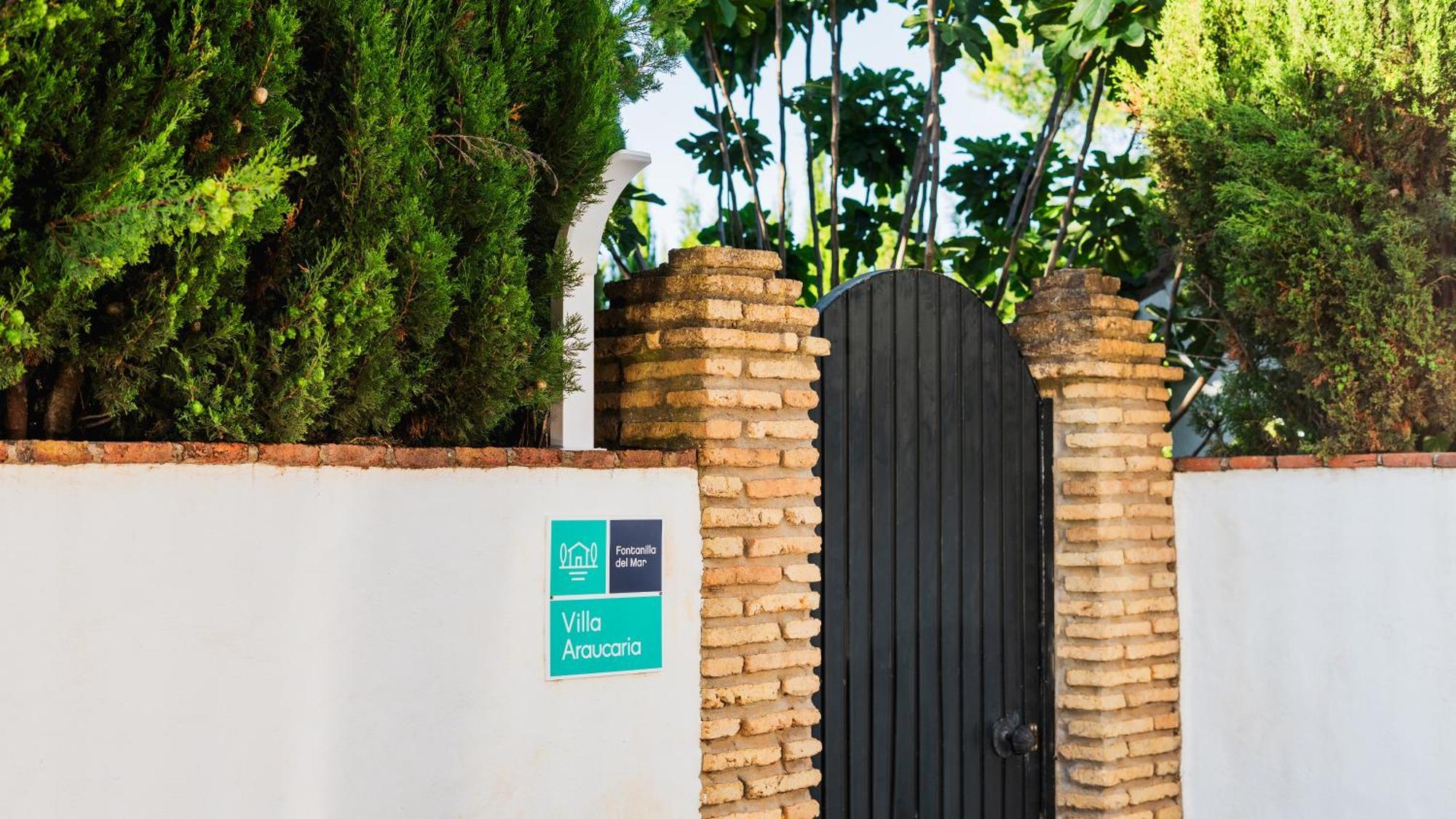 Villa Araucaria By Fontanilla Del Mar Holidays Rentals Cádiz Eksteriør billede